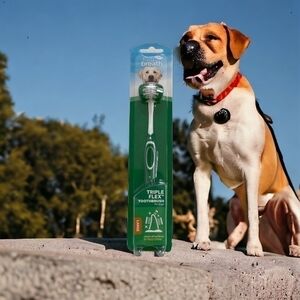 NIB TropiClean Fresh Breath TripleFlex Toothbrush for Large Dogs